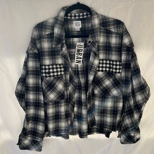 URBAN OUTFITTERS OVER SIZED FLANNEL.